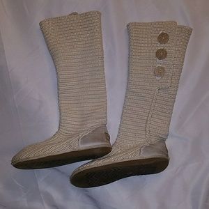 UGG Classic Cardy 7 Cream Colored Foldover Boots